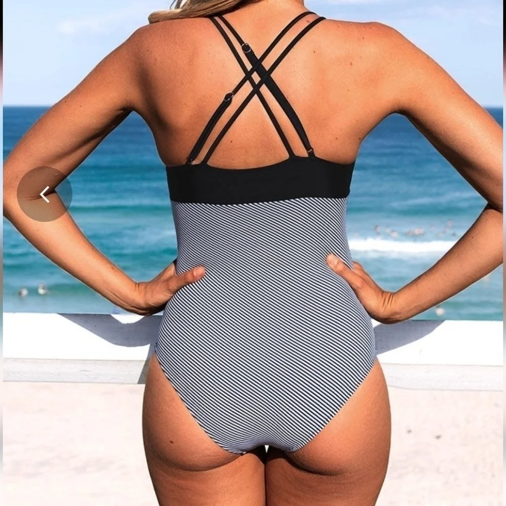 NWT Kamoni One Piece Swimsuit SzL